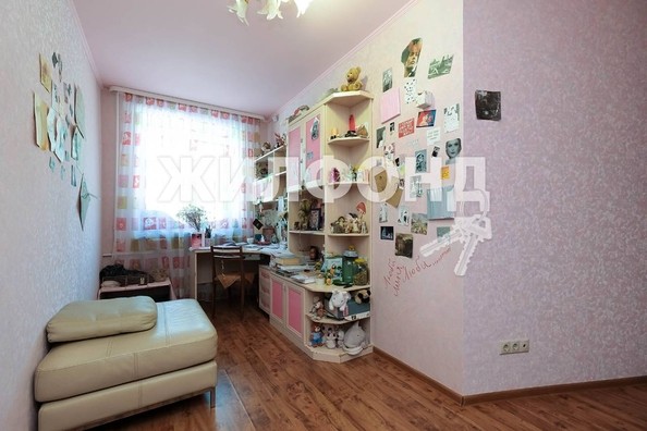 
   Продам 4-комнатную, 86.3 м², Серафимовича ул, 1/1

. Фото 17.