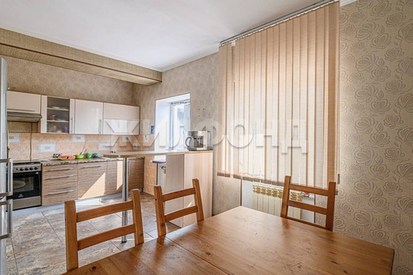 
   Продам дом, 290.1 м², Новосибирск

. Фото 26.