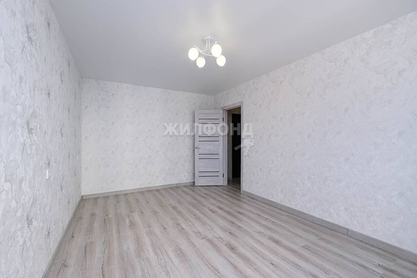 
   Продам 1-комнатную, 36.89 м², Рябиновая ул, 10

. Фото 4.