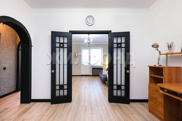 
   Продам 1-комнатную, 46.2 м², 2-я Обская ул, 73

. Фото 5.