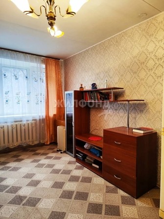 
   Продам 1-комнатную, 32 м², Краснообск, 16

. Фото 2.