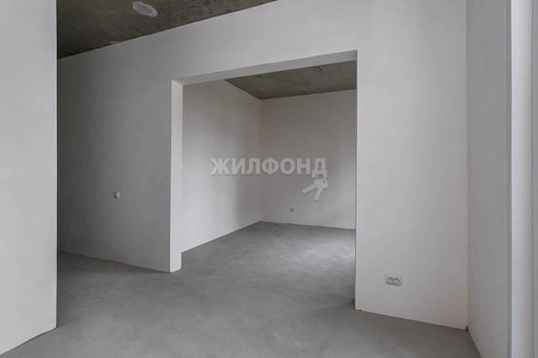 
   Продам 1-комнатную, 32 м², Сибиряков-Гвардейцев ул, 53/10

. Фото 8.