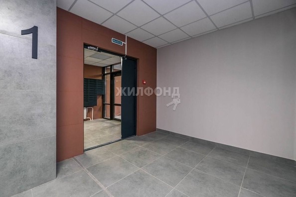 
   Продам 1-комнатную, 32 м², Сибиряков-Гвардейцев ул, 53/10

. Фото 19.