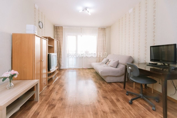 
   Продам 1-комнатную, 41.3 м², Ельцовская ул, 37

. Фото 5.