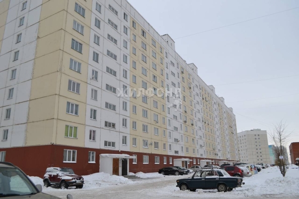 
   Продам 1-комнатную, 53.8 м², Татьяны Снежиной ул, 49

. Фото 2.