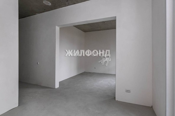 
   Продам 1-комнатную, 30.9 м², Сибиряков-Гвардейцев ул, 53/10

. Фото 4.