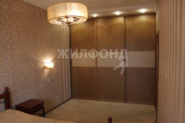 
   Продам 2-комнатную, 84.3 м², Кирова ул, 25

. Фото 9.