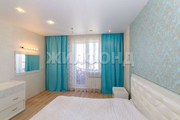 
   Продам 3-комнатную, 69.6 м², Ясный Берег ул, 10

. Фото 2.