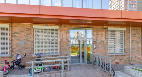 
   Продам 3-комнатную, 69.6 м², Ясный Берег ул, 10

. Фото 15.