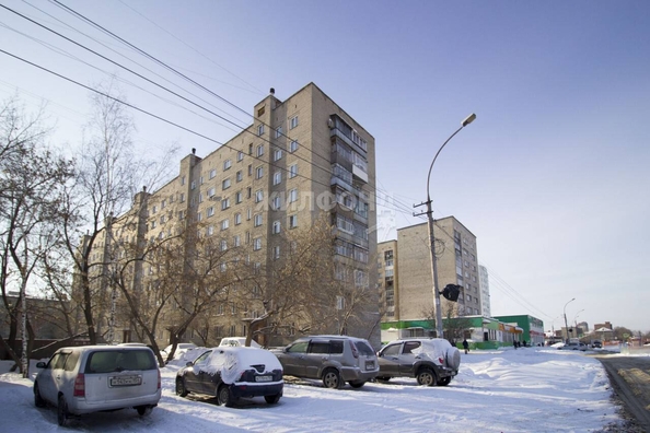 
   Продам 3-комнатную, 56.6 м², Широкая ул, 21

. Фото 10.