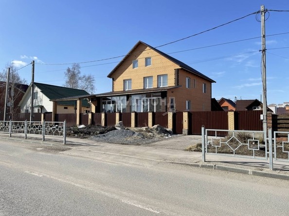
   Продам дом, 360 м², Бердск

. Фото 1.
