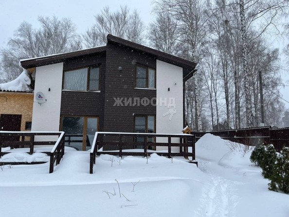 
   Продам дом, 173.2 м², Новосибирск

. Фото 1.