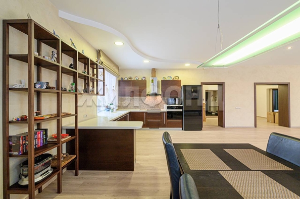 
   Продам дом, 560 м², Новосибирск

. Фото 23.