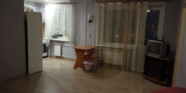 
  Сдам в аренду 2-комнатную квартиру, 42 м², Новосибирск

. Фото 1.