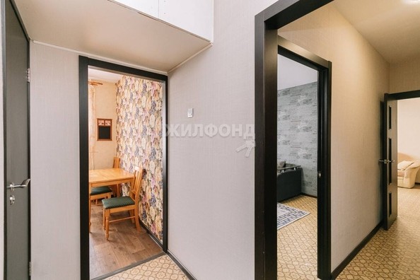 
   Продам 2-комнатную, 52.4 м², Краснообск, 220

. Фото 9.