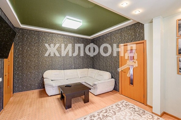 
   Продам 3-комнатную, 61.7 м², Советская ул, 12

. Фото 3.