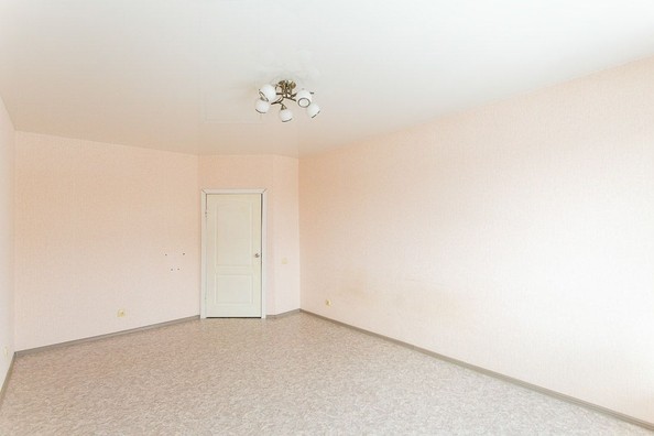 
   Продам 1-комнатную, 40.2 м², Фламинго ул, 19

. Фото 5.