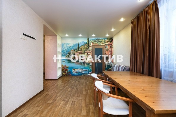 
   Продам 4-комнатную, 126.8 м², Бориса Богаткова ул, 65

. Фото 11.