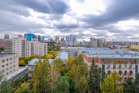 
   Продам 3-комнатную, 117.2 м², Октябрьская ул, 81

. Фото 10.