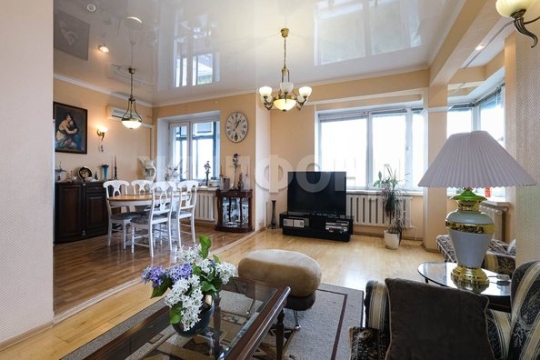 
   Продам 3-комнатную, 117.2 м², Октябрьская ул, 81

. Фото 6.