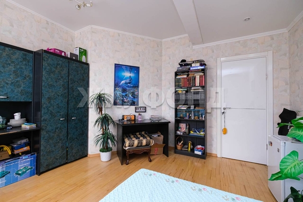 
   Продам 3-комнатную, 117.2 м², Октябрьская ул, 81

. Фото 21.