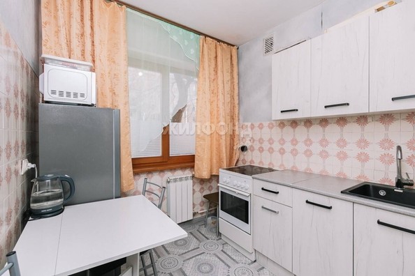 
   Продам 4-комнатную, 60.7 м², Челюскинцев ул, 38

. Фото 14.