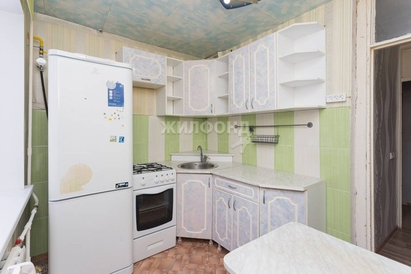 
   Продам 1-комнатную, 29 м², Макаренко ул, 24

. Фото 5.