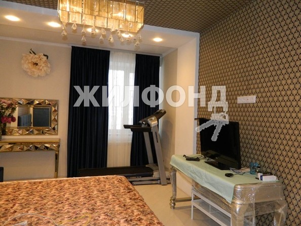 
   Продам 2-комнатную, 77.2 м², Гурьевская ул, 78

. Фото 7.