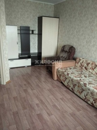 
  Сдам в аренду 1-комнатную квартиру, 44 м², Новосибирск

. Фото 1.