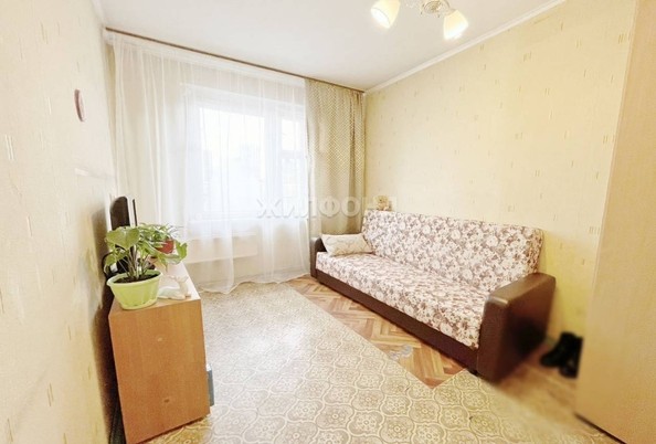 
   Продам 3-комнатную, 63.6 м², Кропоткина ул, 138

. Фото 5.