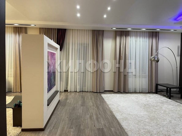 
   Продам дом, 680 м², Новосибирск

. Фото 4.
