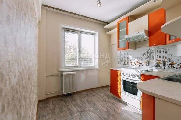 
   Продам 2-комнатную, 45.5 м², Владимировская ул, 12

. Фото 9.