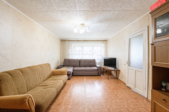 
   Продам 2-комнатную, 44.2 м², Красный пр-кт, 90

. Фото 5.
