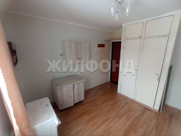 
   Продам секционку, 11.7 м², Дмитрия Донского ул, 23

. Фото 4.