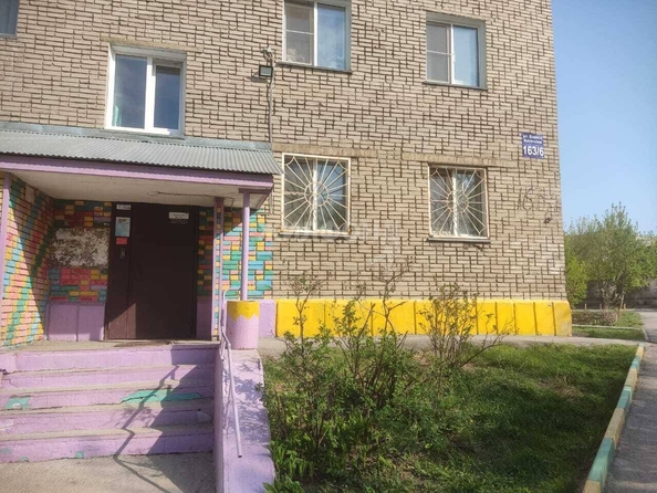 
   Продам 2-комнатную, 40.7 м², Бориса Богаткова ул, 163/6

. Фото 2.