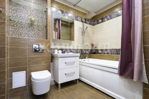 
   Продам 3-комнатную, 107.6 м², Ельцовская ул, 2/3

. Фото 11.