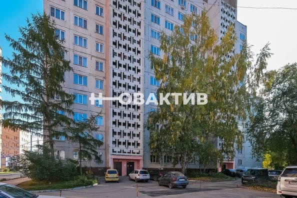 
   Продам 3-комнатную, 61.5 м², Новосибирская ул, 24

. Фото 1.
