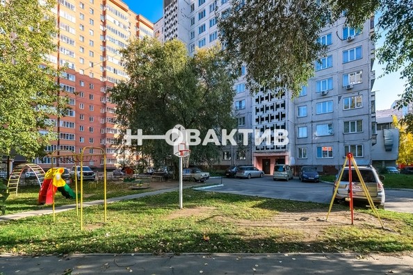 
   Продам 3-комнатную, 61.5 м², Новосибирская ул, 24

. Фото 3.
