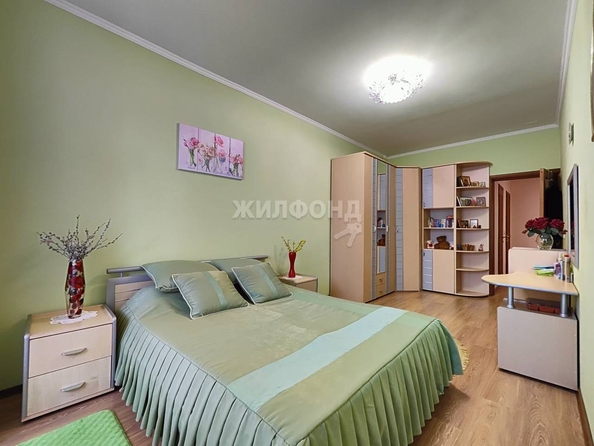 
   Продам 2-комнатную, 72 м², 1-й Римского-Корсакова пер, 5

. Фото 5.