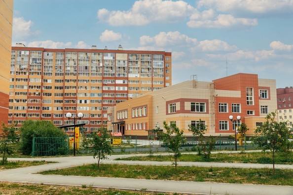 
   Продам 2-комнатную, 55.59 м², Юности ул, 7

. Фото 8.