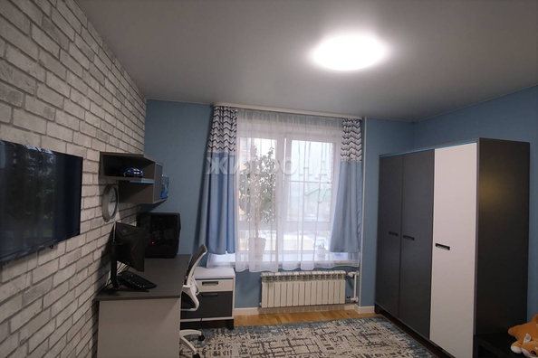 
   Продам 2-комнатную, 53 м², Николая Островского ул, 60

. Фото 14.