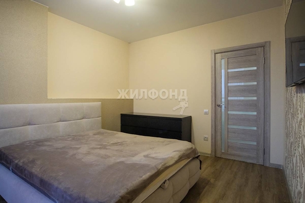 
   Продам 2-комнатную, 53 м², Николая Островского ул, 60

. Фото 28.