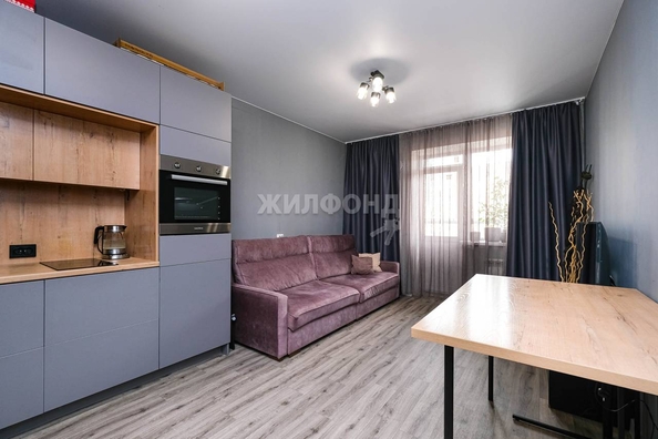 
   Продам 2-комнатную, 44.5 м², Романтиков ул, 10

. Фото 2.