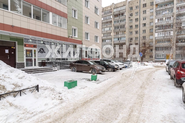 
   Продам 2-комнатную, 57.5 м², Сибирская ул, 42

. Фото 9.