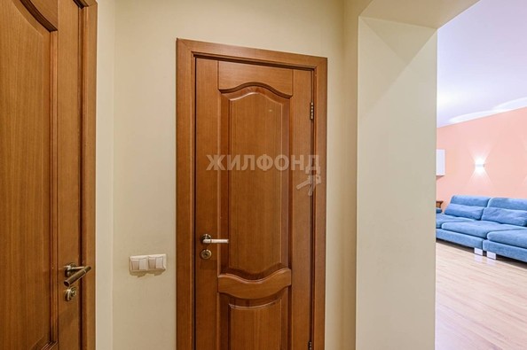 
   Продам 3-комнатную, 95.4 м², Вертковская ул, 24

. Фото 24.