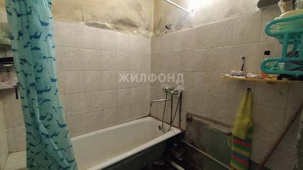 
   Продам секционку, 11 м², Шукшина ул, 17

. Фото 6.