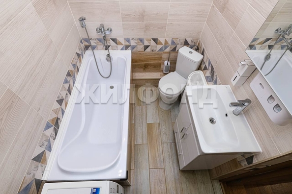 
   Продам 2-комнатную, 72.5 м², Фрунзе ул, 71/1

. Фото 20.