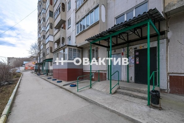 
   Продам 3-комнатную, 68 м², Беловежская ул, 10

. Фото 3.