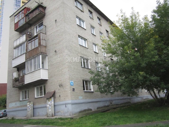 
   Продам 4-комнатную, 62.2 м², Сибиряков-Гвардейцев ул, 44/2

. Фото 2.