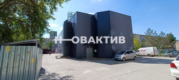 
   Продам торговое помещение, 900 м², Объединения ул, 35/3

. Фото 9.